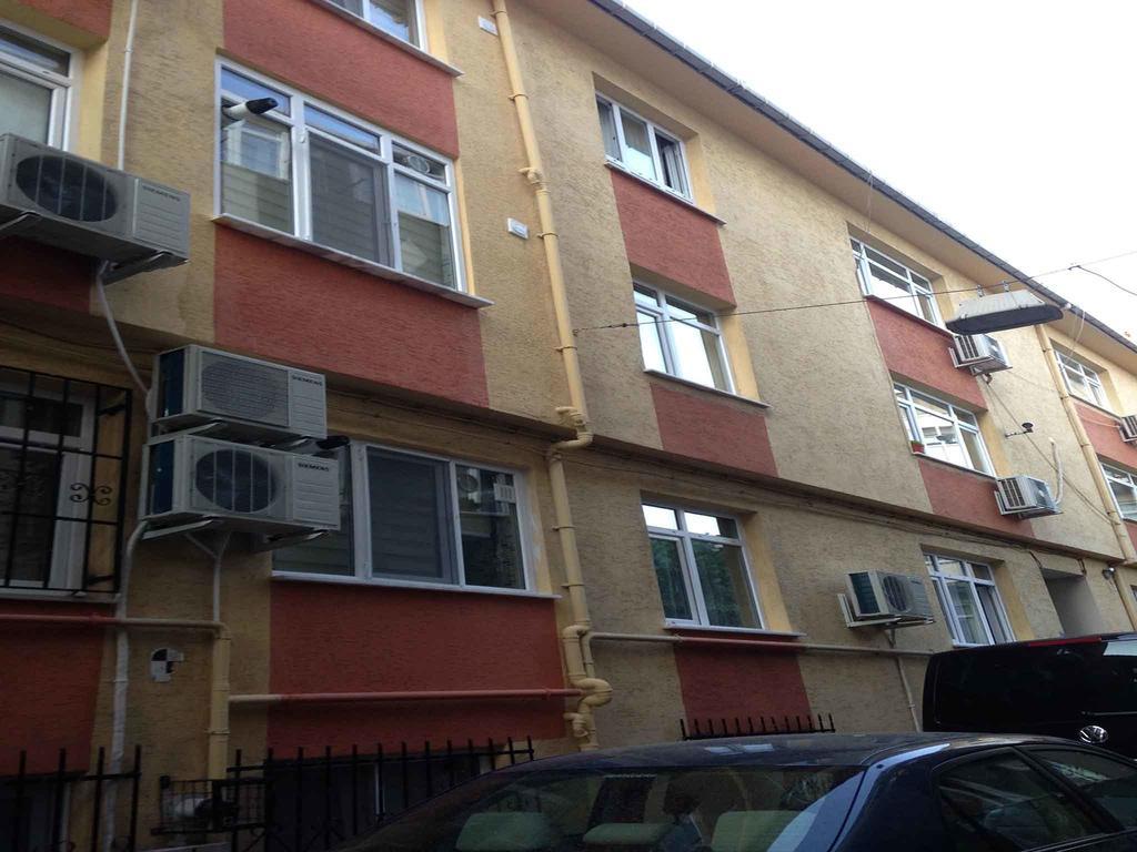 Yilmaz Apart Istanboel Buitenkant foto