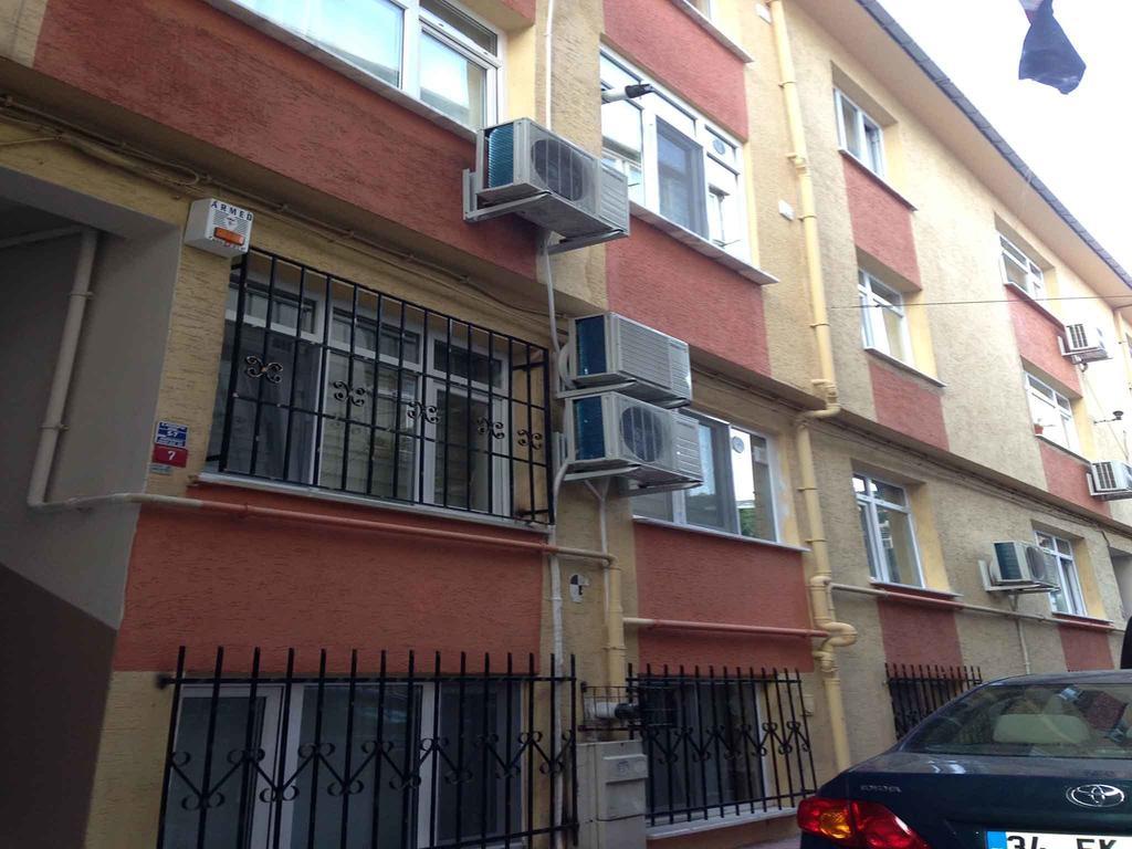 Yilmaz Apart Istanboel Buitenkant foto